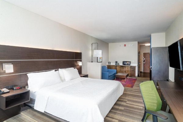 Holiday Inn Express Hotel Winona North image 28