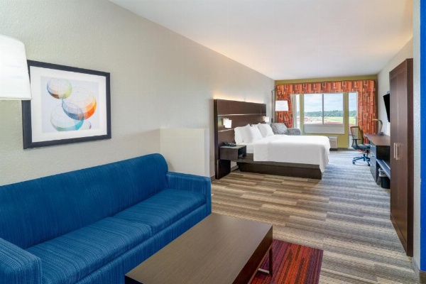 Holiday Inn Express Hotel Winona North image 30